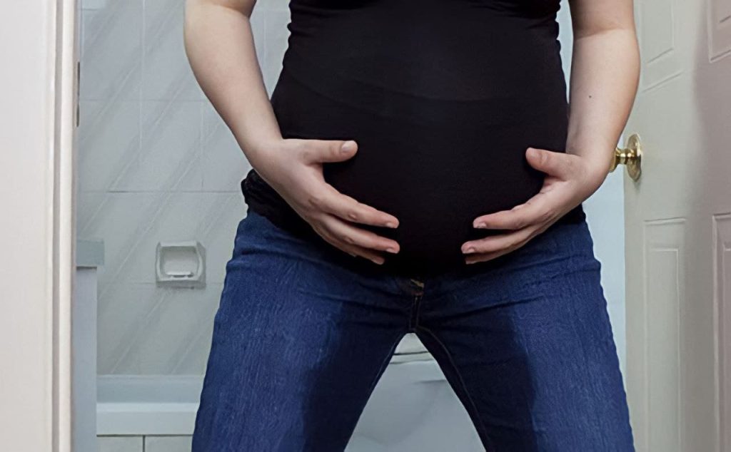 Twenty-fifth-week-of-pregnancy-7