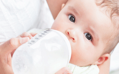مهمترین معایب و مزایای شیرمادر و شیرخشک