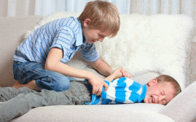 8 نشانه‌ای مهمی که نشان می‌دهد رفتار کودک شما مخرب است