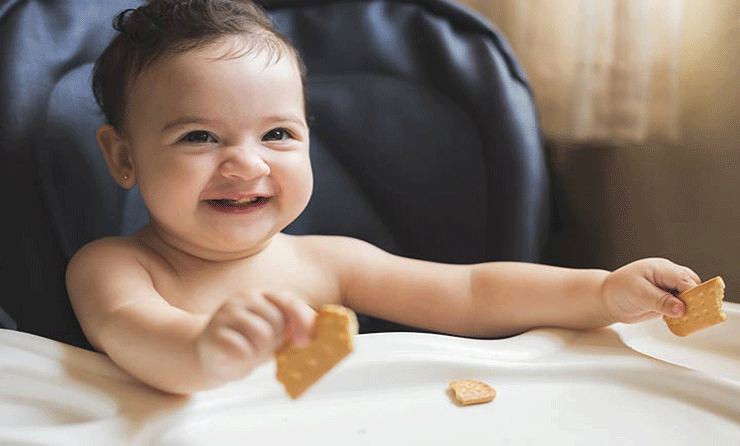 آیا بیسکویت غذایی سالم و ایمن برای نوزادان است؟
