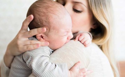 کولیک نوزاد – علل و روش درمان