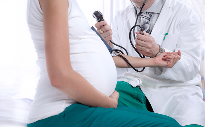 مراجعه به پزشک در هفته 13 بارداری